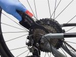 ⁦Bike Hand YC-790  فرشاه لتنظيف الجنزير والاماكن الضيقة⁩ - الصورة ⁦2⁩
